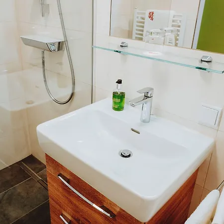 Hotell Bruecklwirt 4*