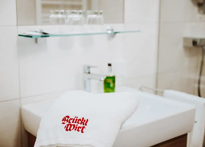 Bruecklwirt فندق نيكالسدورف